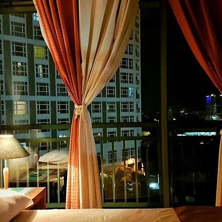 Ortigas 2 Bedroom Corner Unit With 2 Queen Across Shangrila มะนิลา ภายนอก รูปภาพ