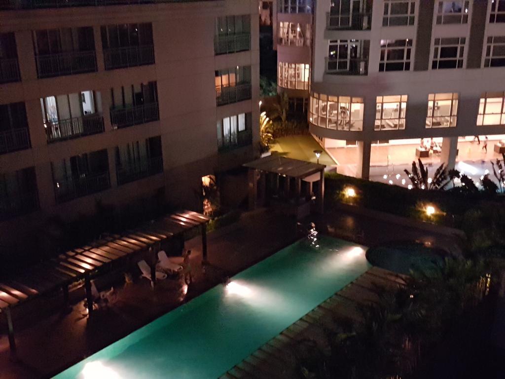 Ortigas 2 Bedroom Corner Unit With 2 Queen Across Shangrila มะนิลา ภายนอก รูปภาพ
